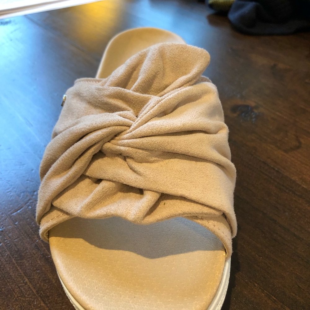 Dr Scholl’s slip on open back sandal